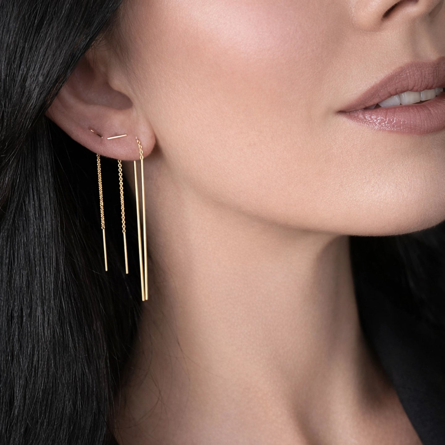 Pendientes de cadena de oro con barra en T