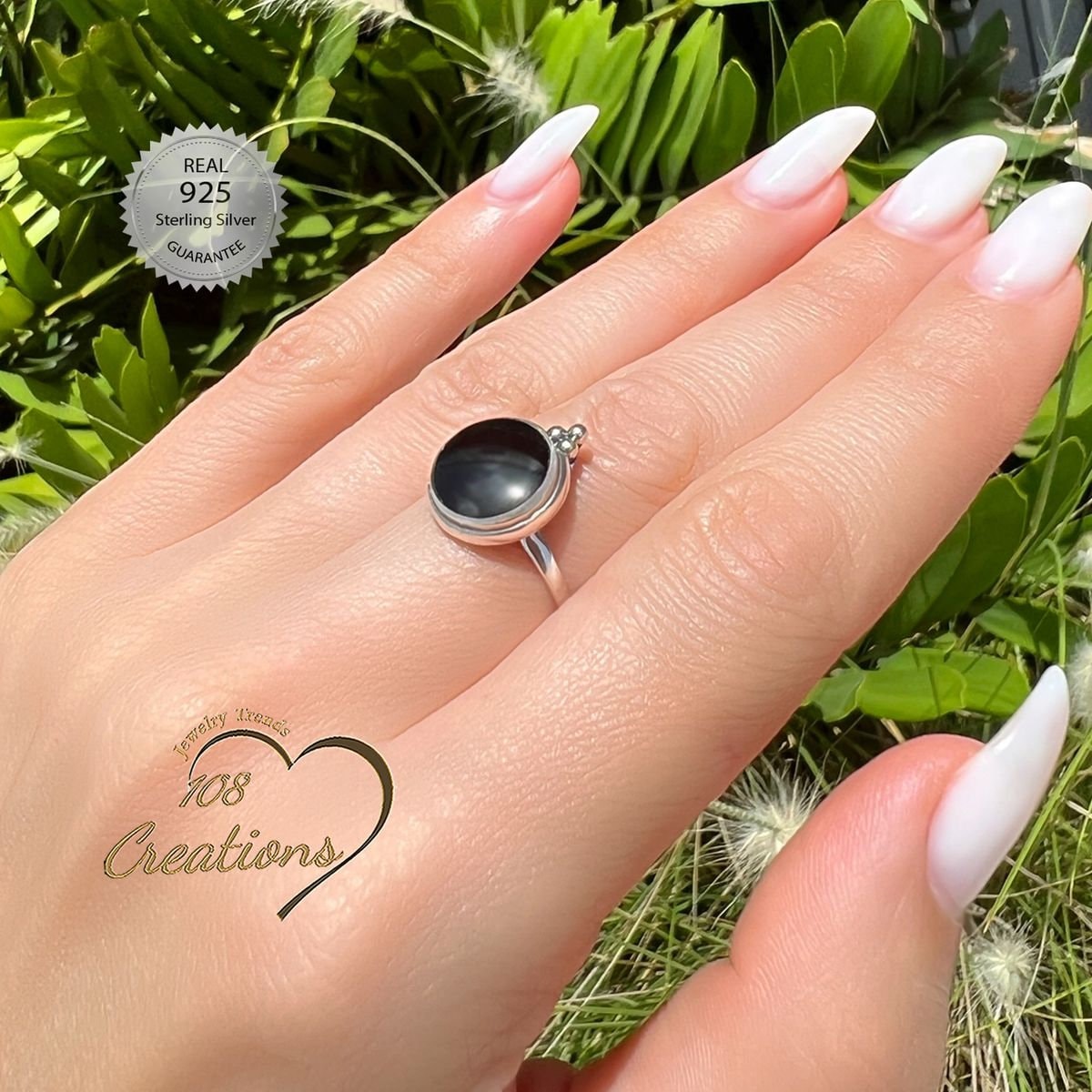 Anillo de ágata negra en plata de ley