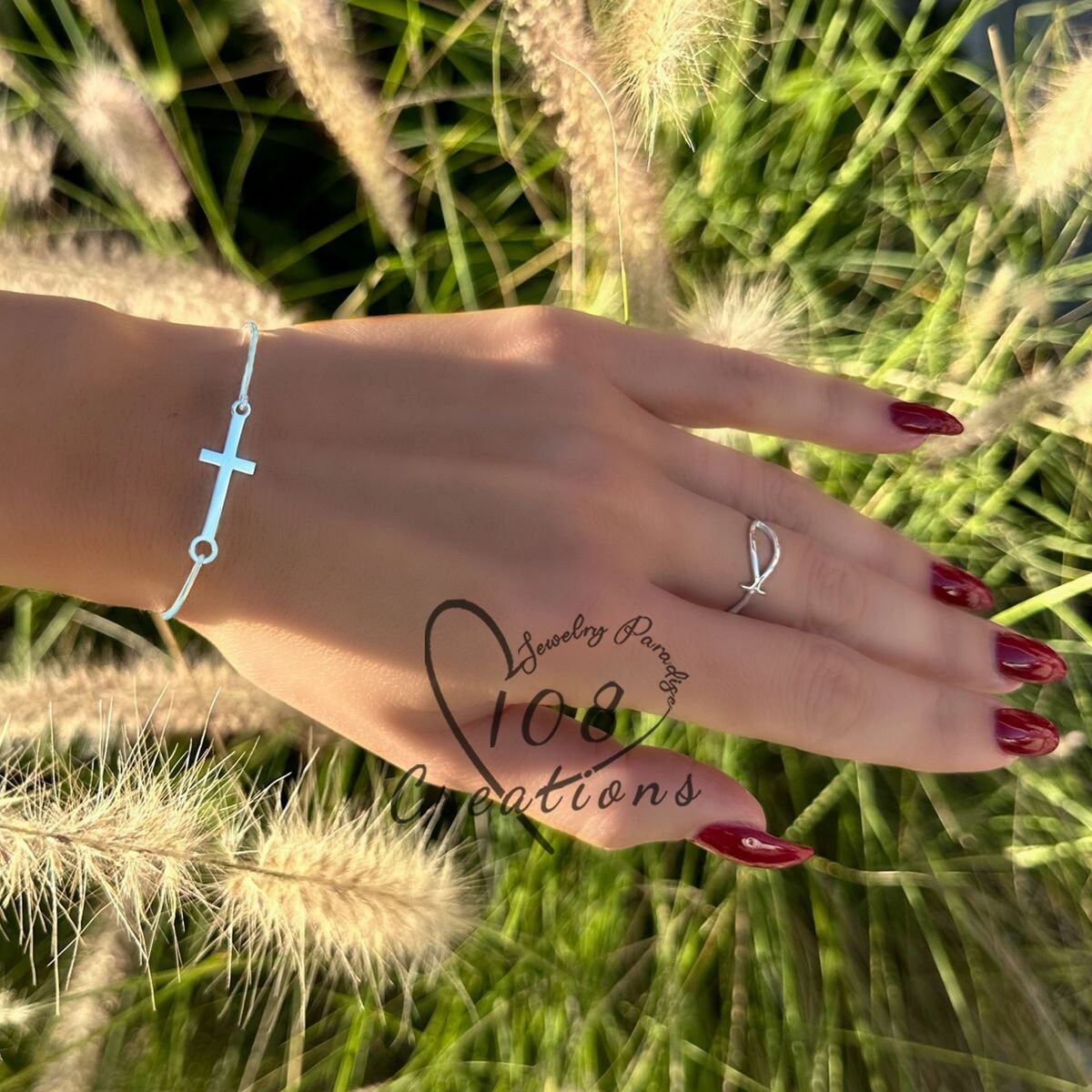 Elegante anillo cristiano de pez en plata de ley