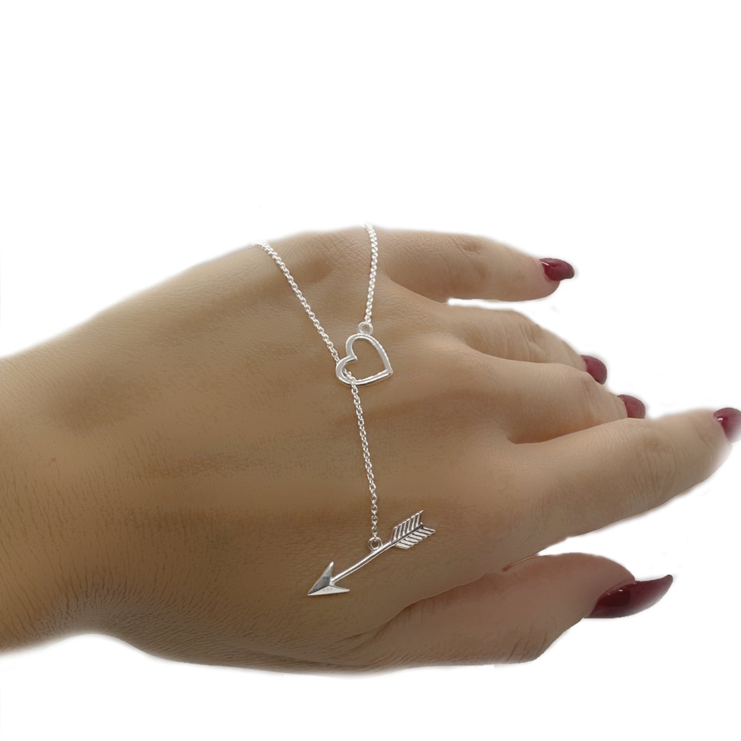 Collar delicado con forma de corazón y flecha de Cupido