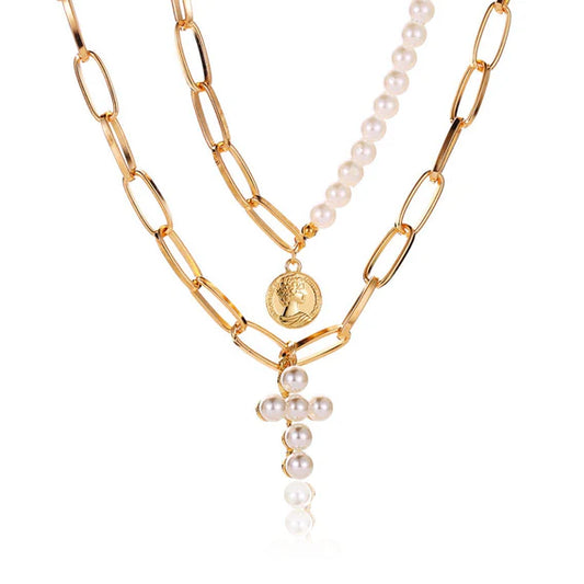 Bold & Beautiful: The Power of a Chunky Gold Necklace for Women