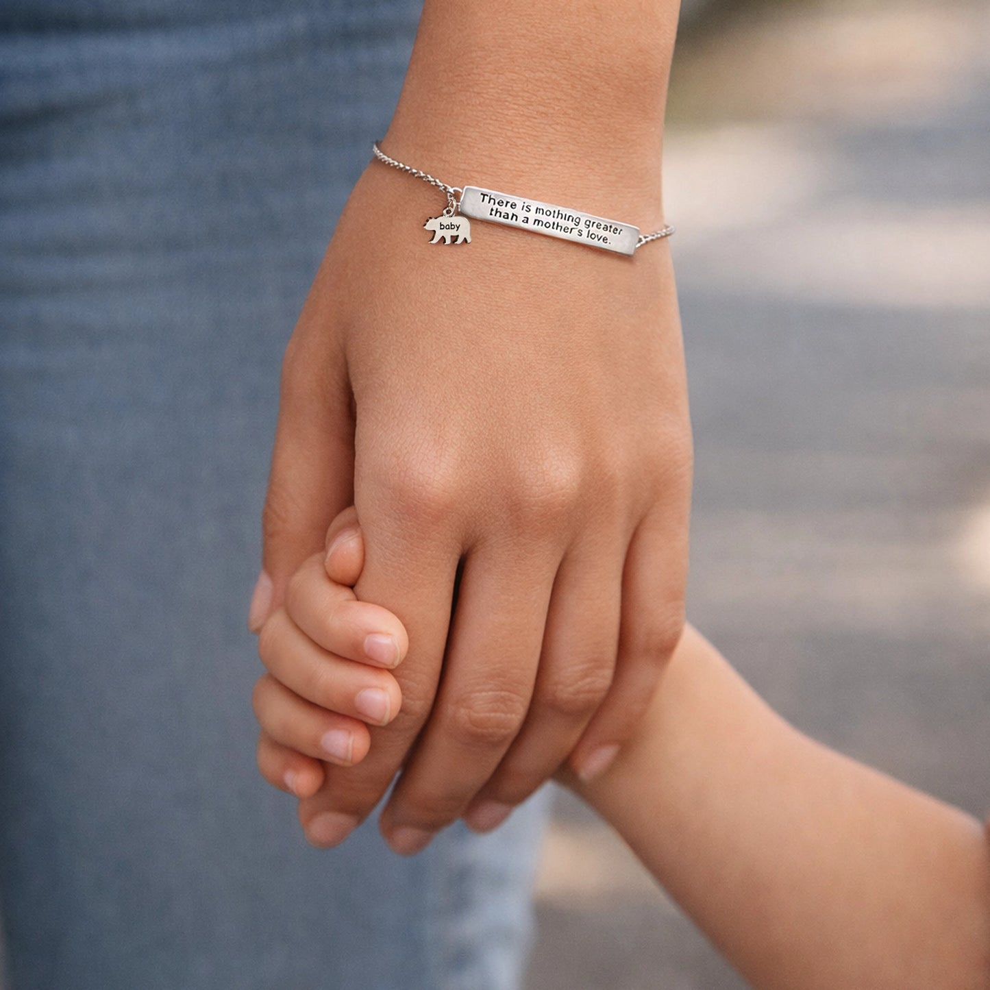 Pulsera con mensaje grabado para mamá