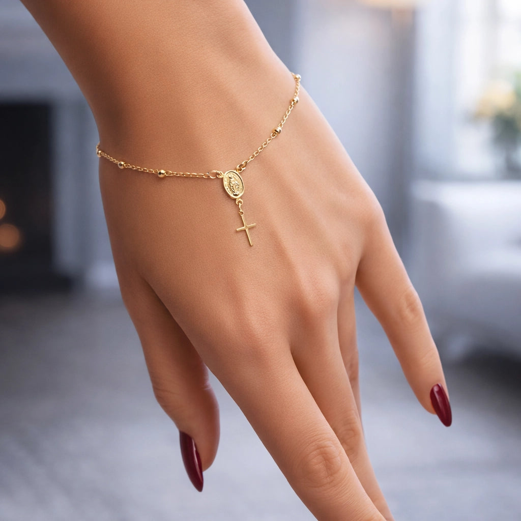 Pulsera delicada de rosario bañada en oro de 18 quilates