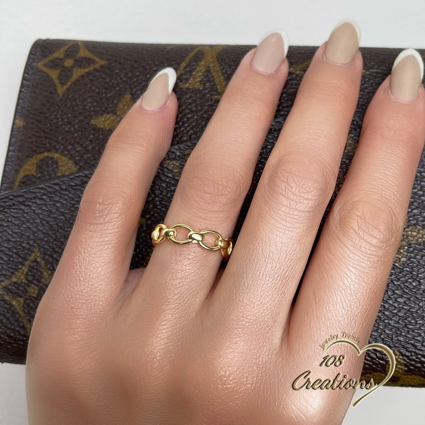 Adjustable Chain Link Ring in Gold Tone