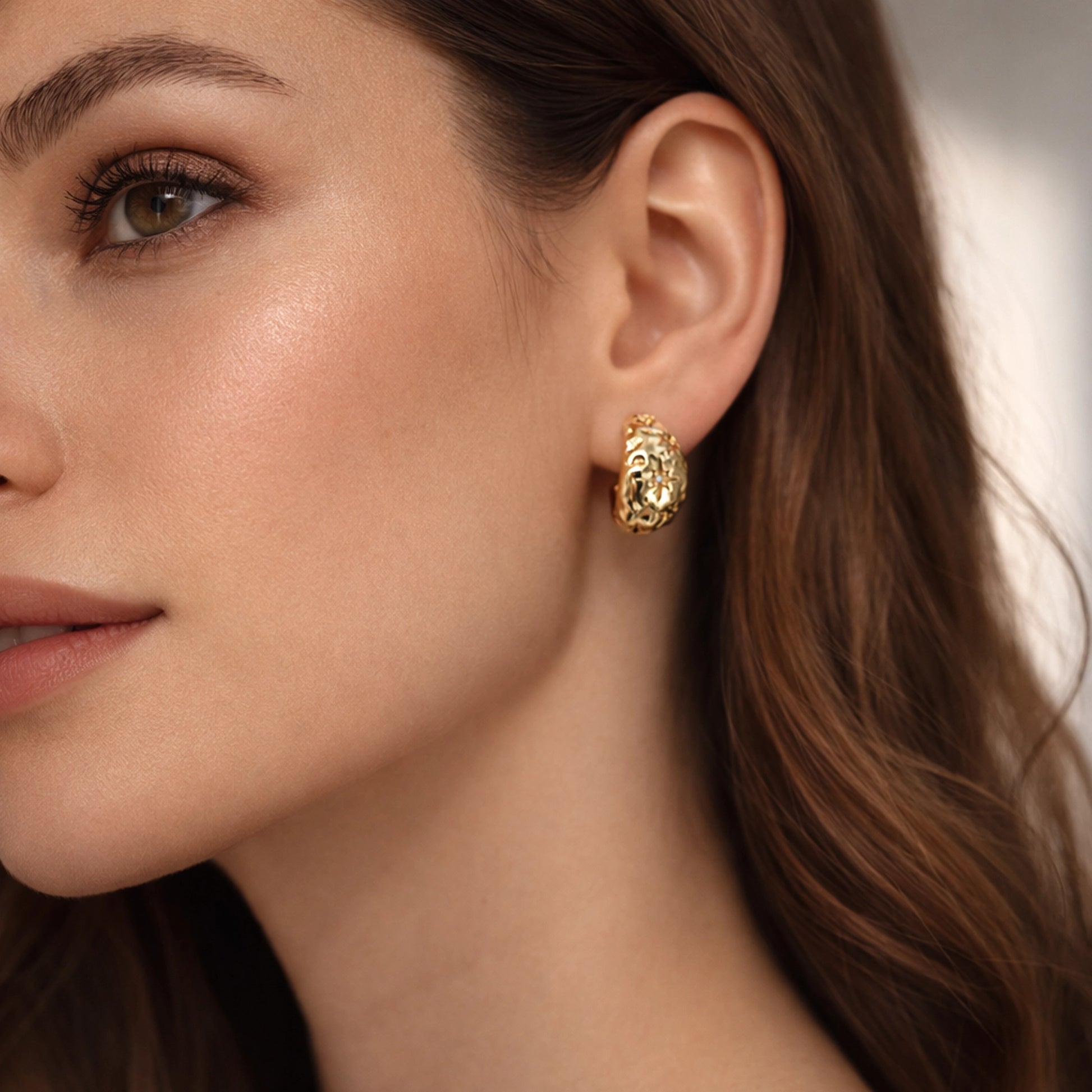 Paft Half Moon Earring with Little Scissors on beautiful model, gold sculptural half moon hoop earring, professional studio lighting, luxury jewelry close-up