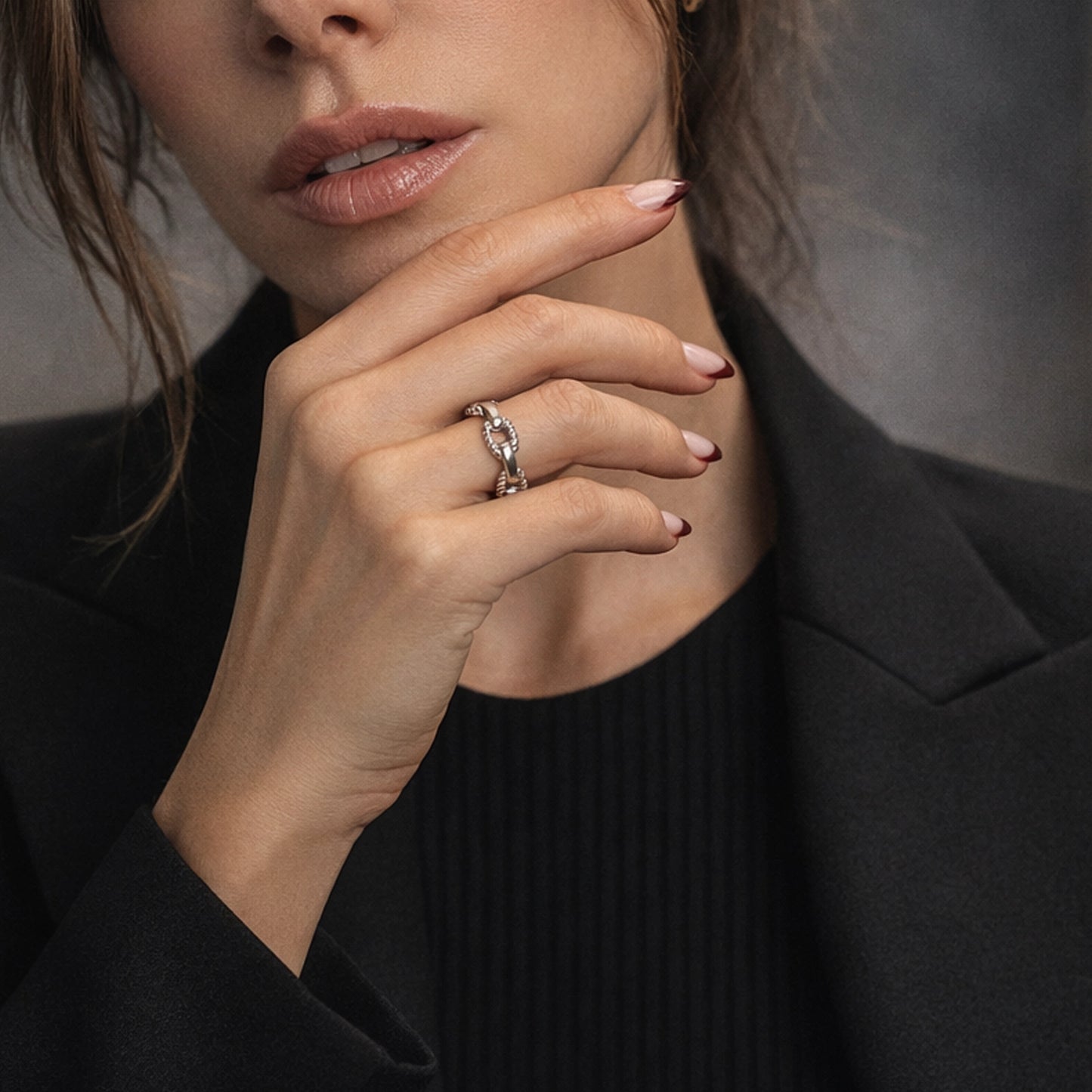 Anillo de cadena de cuerda retorcida