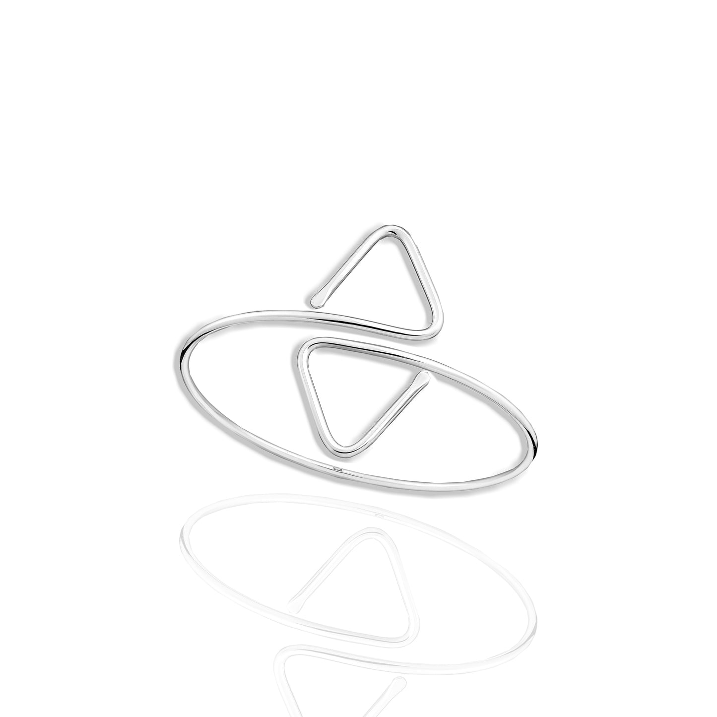 Adjustable Geometric Armlet with Two Symmetrical Triangles
